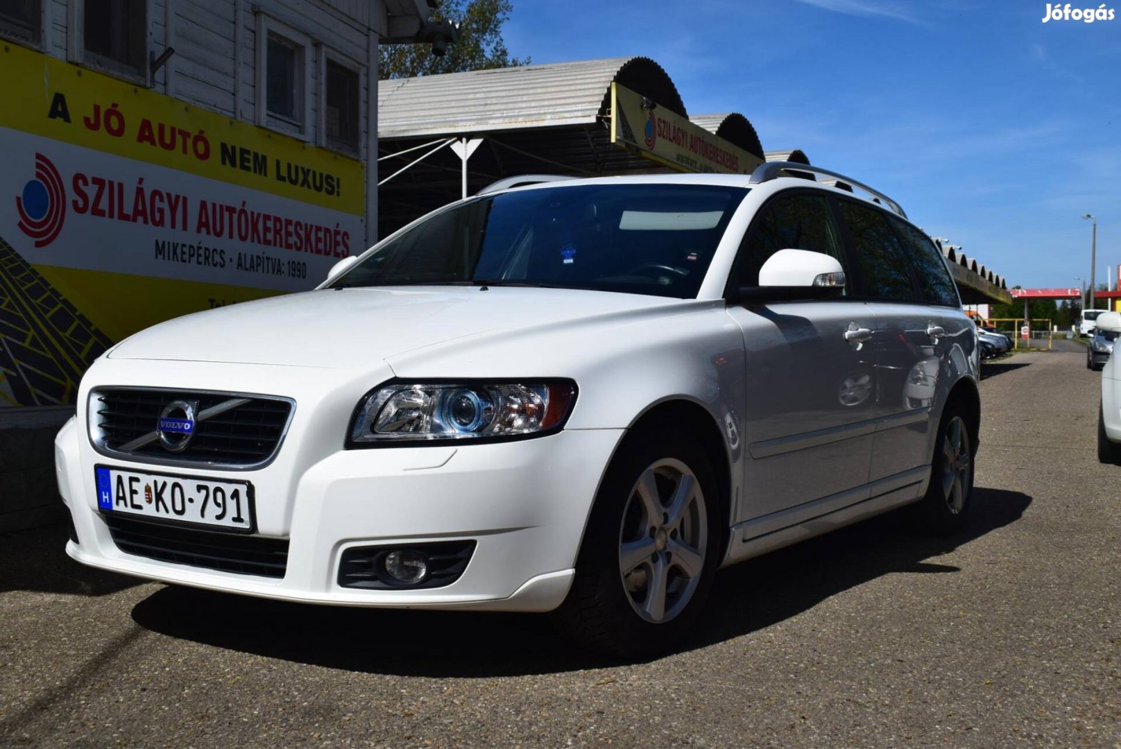 Volvo V50 1.6 D [D2] Momentum végig vezetett sz...